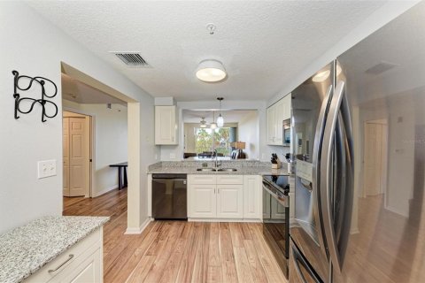 Condo in Palmetto, Florida, 2 bedrooms  № 1384983 - photo 13