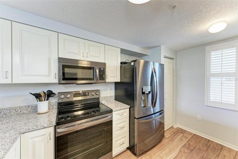 Condo in Palmetto, Florida, 2 bedrooms  № 1384983 - photo 12