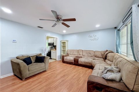 Villa ou maison à vendre à Leesburg, Floride: 5 chambres, 178.19 m2 № 2413870 - photo 10