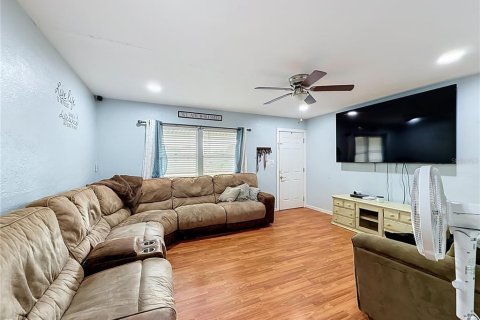 Villa ou maison à vendre à Leesburg, Floride: 5 chambres, 178.19 m2 № 2413870 - photo 12