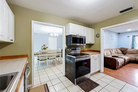 Villa ou maison à vendre à Leesburg, Floride: 5 chambres, 178.19 m2 № 2413870 - photo 17