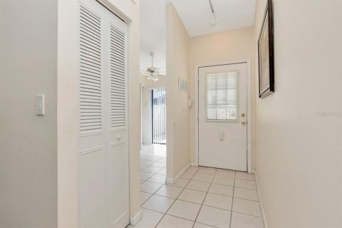 House in Tarpon Springs, Florida 2 bedrooms, 109.35 sq.m. № 2101349 - photo 5