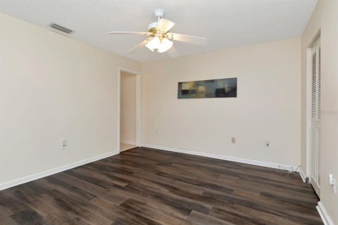 House in Tarpon Springs, Florida 2 bedrooms, 109.35 sq.m. № 2101349 - photo 20