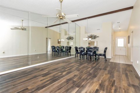 House in Tarpon Springs, Florida 2 bedrooms, 109.35 sq.m. № 2101349 - photo 15