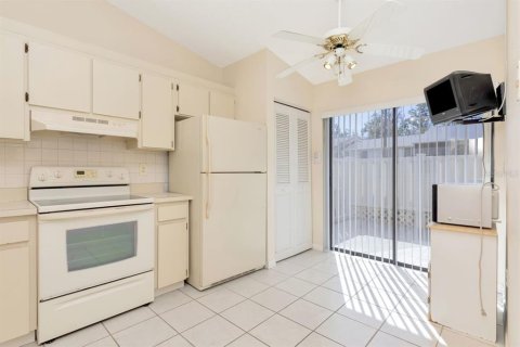 House in Tarpon Springs, Florida 2 bedrooms, 109.35 sq.m. № 2101349 - photo 6