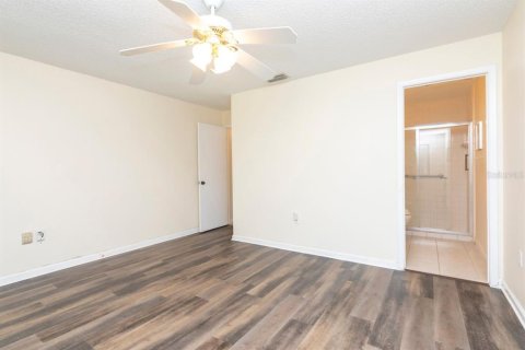 House in Tarpon Springs, Florida 2 bedrooms, 109.35 sq.m. № 2101349 - photo 19