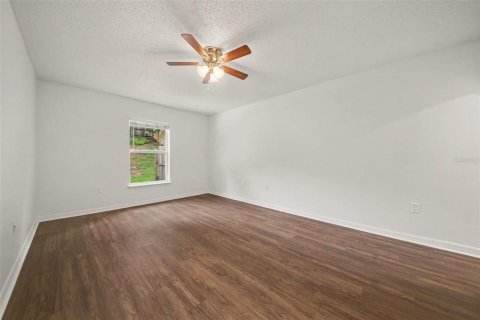 Casa en venta en Minneola, Florida, 3 dormitorios, 132.29 m2 № 2239370 - foto 8