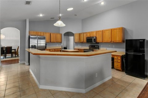 House in Clermont, Florida 4 bedrooms, 249.91 sq.m. № 1649569 - photo 10