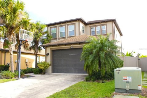 House in Wesley Chapel, Florida 3 bedrooms, 223.15 sq.m. № 2112261