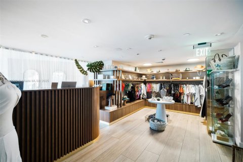 Купить кондоминиум в Майами-Бич, Флорида 46.64м2, № 2034223 - фото 21