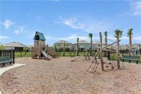 House in Orlando, Florida 3 bedrooms, 183.95 sq.m. № 1912001 - photo 25