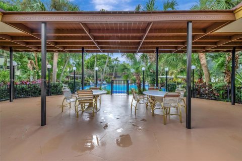 Купить кондоминиум в Лодердейл-Лейкс, Флорида 1 спальня, 63.55м2, № 1985130 - фото 24