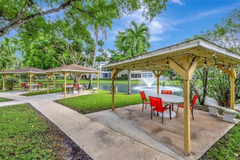 Купить кондоминиум в Лодердейл-Лейкс, Флорида 1 спальня, 63.55м2, № 1985130 - фото 28