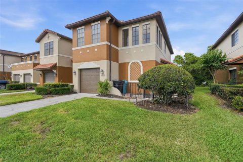 Touwnhouse à vendre à Orlando, Floride: 3 chambres, 154.12 m2 № 2142859 - photo 3