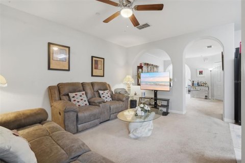 Touwnhouse à vendre à Orlando, Floride: 3 chambres, 154.12 m2 № 2142859 - photo 17