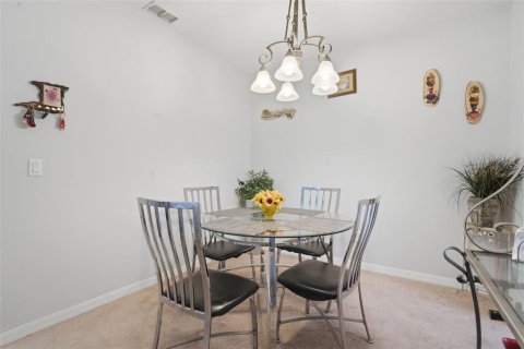 Touwnhouse à vendre à Orlando, Floride: 3 chambres, 154.12 m2 № 2142859 - photo 16