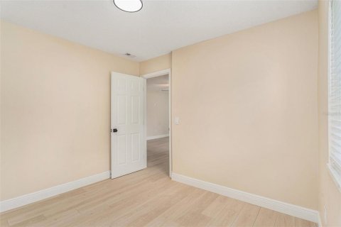 Condo in Tampa, Florida, 3 bedrooms  № 2236862 - photo 21
