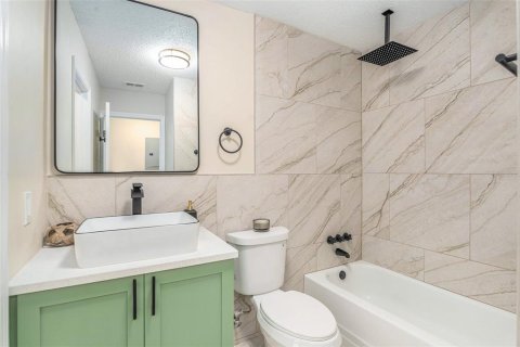 Condo in Tampa, Florida, 3 bedrooms  № 2236862 - photo 3