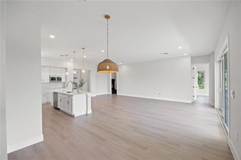 Casa en venta en North Port, Florida, 4 dormitorios, 208.47 m2 № 1876482 - foto 30