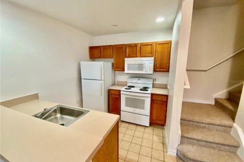 Touwnhouse à vendre à Kissimmee, Floride: 3 chambres, 120.4 m2 № 1732521 - photo 16