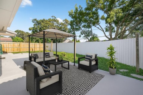 Casa en alquiler en Palm Harbor, Florida, 2 dormitorios, 100.06 m2 № 1900794 - foto 7