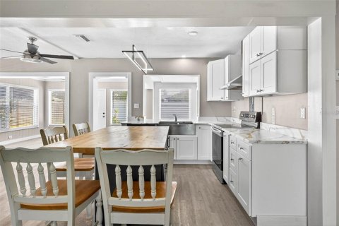 Casa en alquiler en Palm Harbor, Florida, 2 dormitorios, 100.06 m2 № 1900794 - foto 15