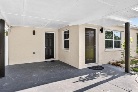 Casa en alquiler en Palm Harbor, Florida, 2 dormitorios, 100.06 m2 № 1900794 - foto 14