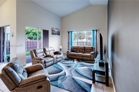 Casa en venta en Homestead, Florida, 4 dormitorios, 262.91 m2 № 2003655 - foto 20