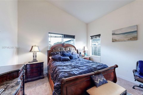 Casa en venta en Homestead, Florida, 4 dormitorios, 262.91 m2 № 2003655 - foto 23