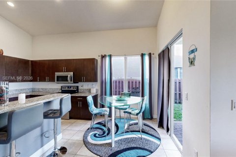 Casa en venta en Homestead, Florida, 4 dormitorios, 262.91 m2 № 2003655 - foto 18