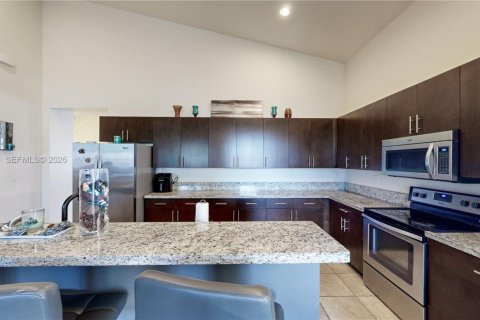 Casa en venta en Homestead, Florida, 4 dormitorios, 262.91 m2 № 2003655 - foto 14