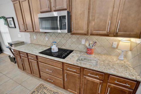 Casa en venta en Palm Coast, Florida, 4 dormitorios, 191.56 m2 № 1911359 - foto 19
