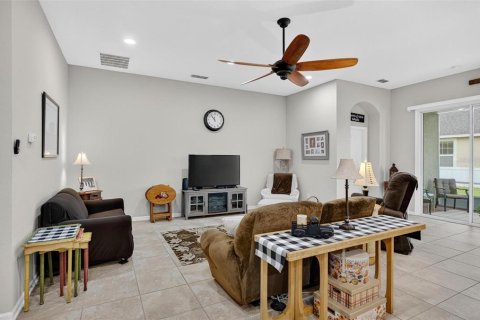 Casa en venta en Palm Coast, Florida, 4 dormitorios, 191.56 m2 № 1911359 - foto 6