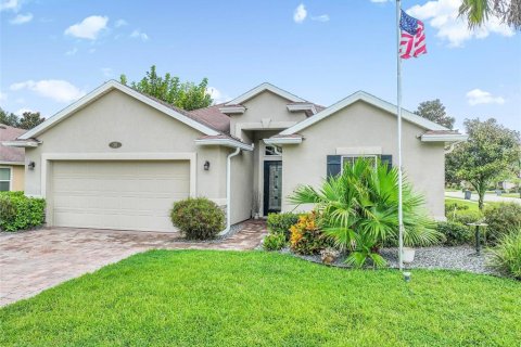 Casa en venta en Palm Coast, Florida, 4 dormitorios, 191.56 m2 № 1911359 - foto 1