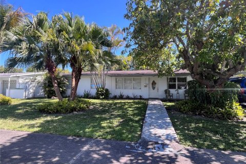 Villa ou maison à Miami, Floride 3 chambres, 127.28 m2 № 2068524