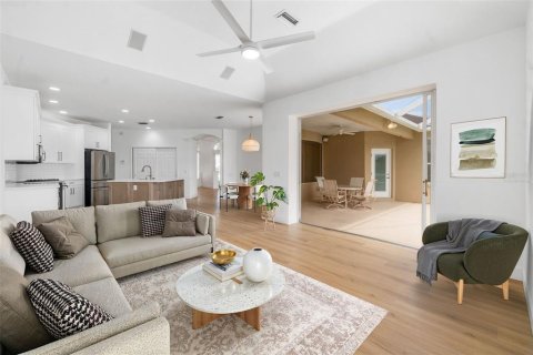 Casa en venta en Lakewood Ranch, Florida, 4 dormitorios, 231.7 m2 № 1784427 - foto 5