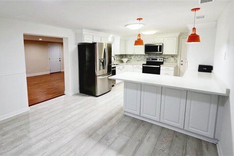 Купить виллу или дом в Тампа, Флорида 10 комнат, 213.68м2, № 1912531 - фото 30