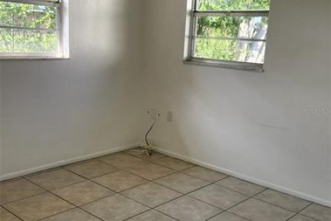 Commercial property in Cocoa, Florida 4 bedrooms, 77.76 sq.m. № 1912041 - photo 10