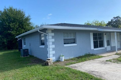 Commercial property in Cocoa, Florida 4 bedrooms, 77.76 sq.m. № 1912041 - photo 3