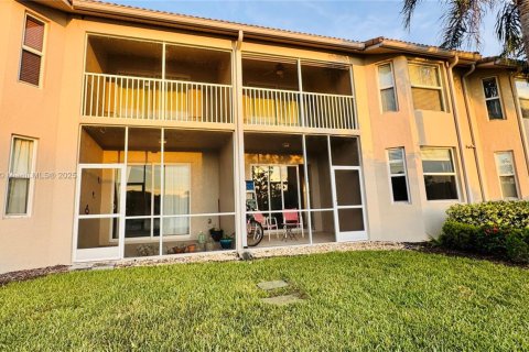 Купить кондоминиум в Истеро, Флорида 2 спальни, 98.01м2, № 1969811 - фото 16