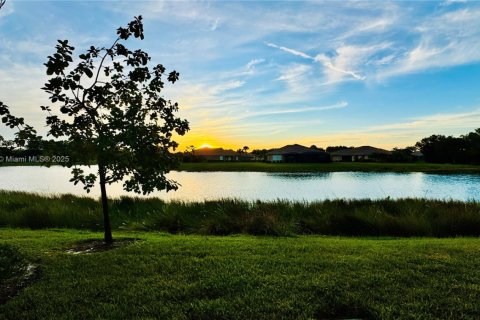 Купить кондоминиум в Истеро, Флорида 2 спальни, 98.01м2, № 1969811 - фото 19