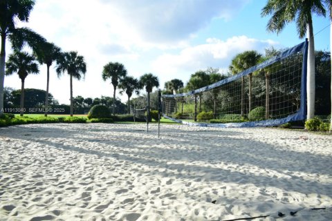 Купить кондоминиум в Истеро, Флорида 2 спальни, 98.01м2, № 1969811 - фото 29