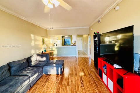 Купить кондоминиум в Истеро, Флорида 2 спальни, 98.01м2, № 1969811 - фото 4