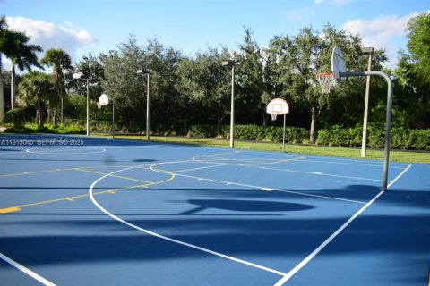 Купить кондоминиум в Истеро, Флорида 2 спальни, 98.01м2, № 1969811 - фото 30