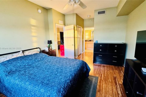 Купить кондоминиум в Истеро, Флорида 2 спальни, 98.01м2, № 1969811 - фото 9