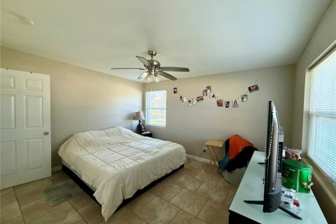 House in Lakeland, Florida 3 bedrooms, 122.07 sq.m. № 2131305 - photo 15