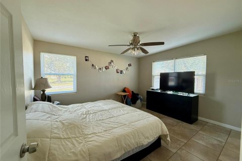 House in Lakeland, Florida 3 bedrooms, 122.07 sq.m. № 2131305 - photo 13