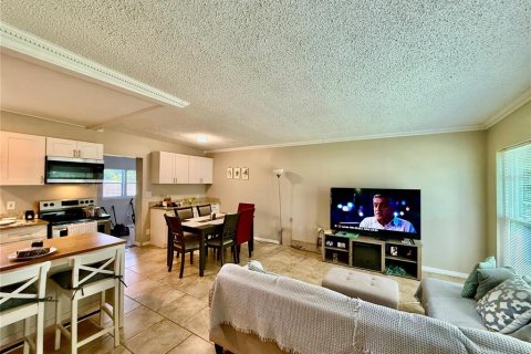 House in Lakeland, Florida 3 bedrooms, 122.07 sq.m. № 2131305 - photo 6