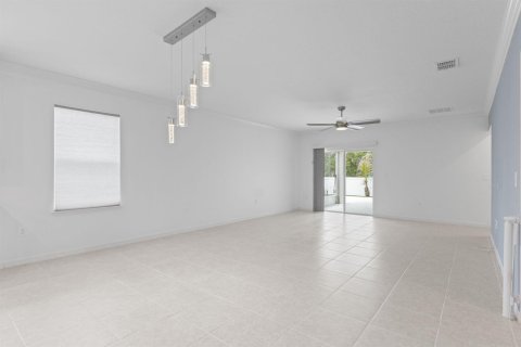 House in Port St. Lucie, Florida 4 bedrooms, 183.95 sq.m. № 2083267 - photo 20