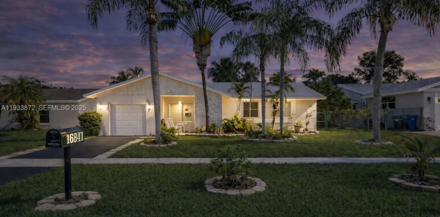 Дом в Уэстон, Флорида 3 спальни, 134.06м2 № 1993162